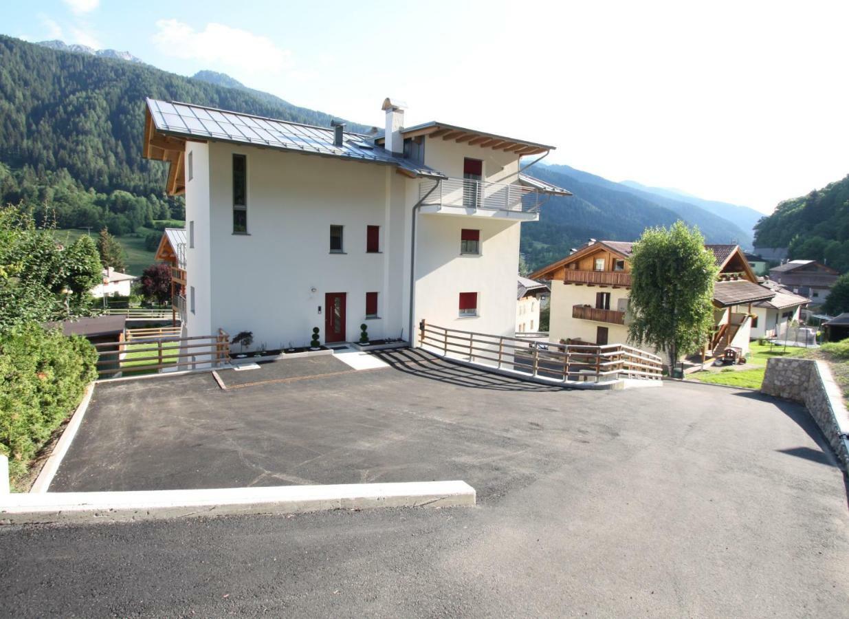 Apartmán Casa Ai Stabli Mezzana  Exteriér fotografie