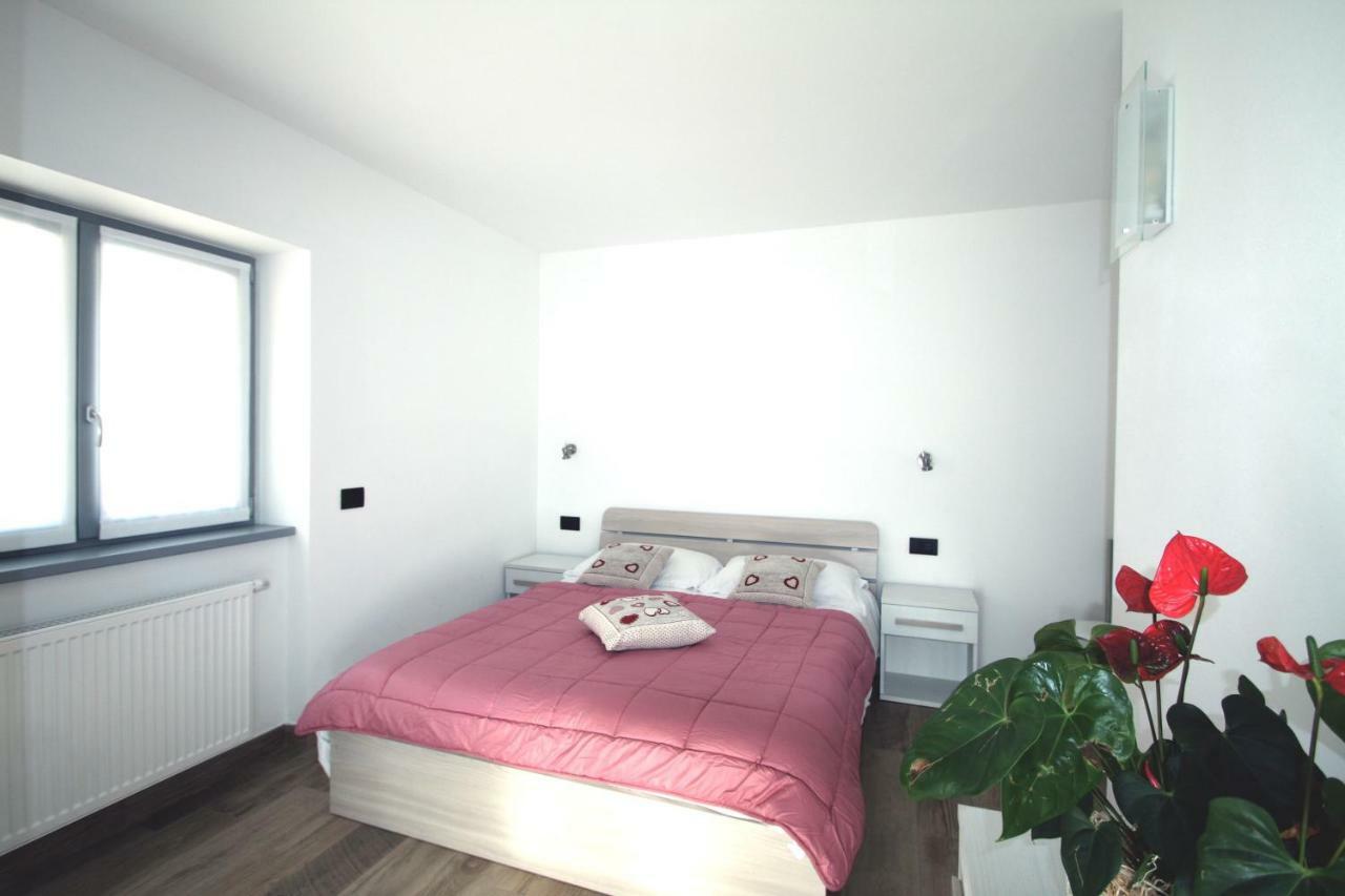 Apartmán Casa Ai Stabli Mezzana  Exteriér fotografie